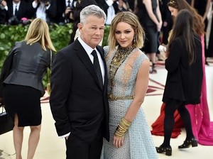 Ada Tragedi, Katharine McPhee Batal Tampil di Indonesia Bareng David Foster
