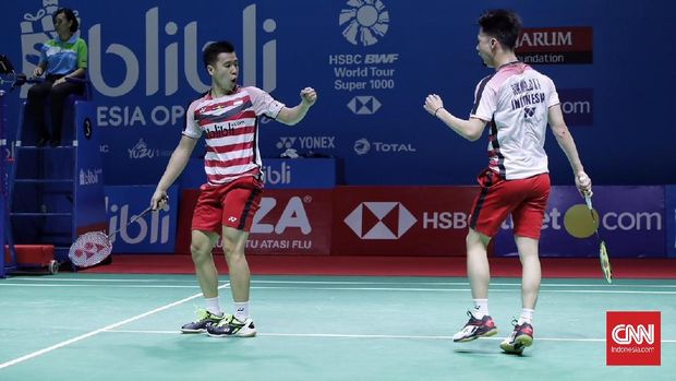 Kevin sanjaya/Marcus Gideon jadi pebulutangkis yang paling berprestasi di tahun 2018.