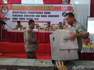 Rekapitulasi di Blitar, PPK Minta Maaf Salah Masukkan Jumlah Suara