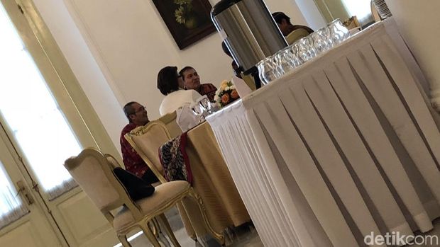 Temui Jokowi, 5 Pimpinan KPK Tiba di Istana Bogor