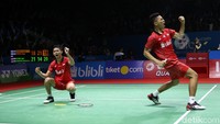 Gim pertama diselesaikan Fajar/Rian, 21-18.