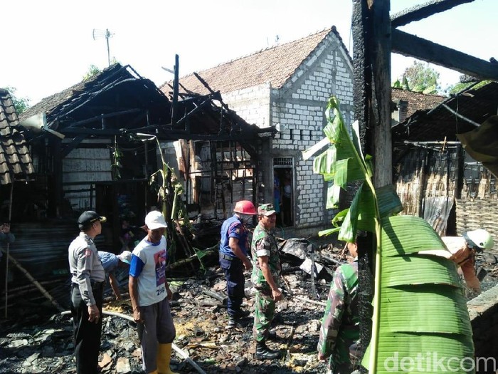 Empat Rumah Hangus Terbakar, Api Dipicu dari Tungku