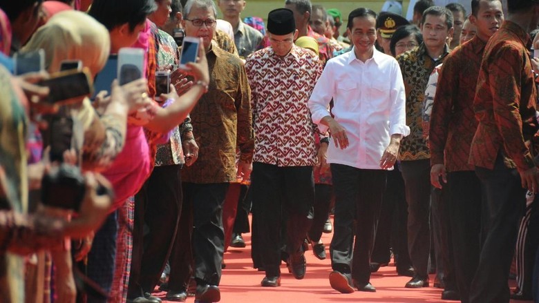 TGB Terima Arahan Jokowi Soal Penanganan Gempa Lombok 7 SR TGB Terima Arahan Jokowi Soal Penanganan Gempa Lombok 7 SR