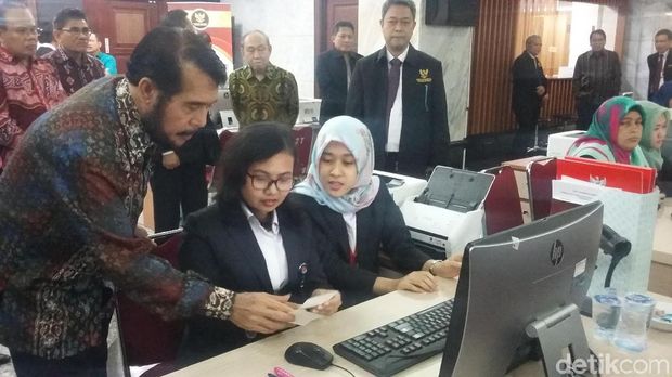 Ketua MK Cek Persiapan Penanganan Sengketa Pilkada 2018