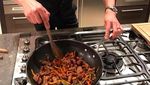 Ini Bukti Kalau Edinson Cavani Pintar Masak dan Gemar Minum Teh Mate!