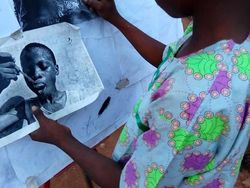 Keren! Lukisan Mirip Foto Karya Remaja 11 Tahun