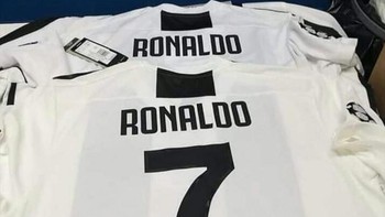 Foto yang menampilkan jersey Juventus untuk musim depan dengan nama Ronaldo bernomor punggung 7 sedang viral di media sosial. (Foto: Internet)