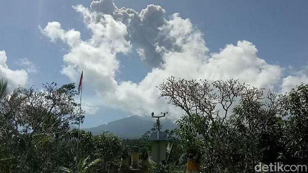  Gunung Agung, Karangasem, Bali, Kamis (5/7/2018)