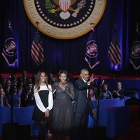 Menurunkan jejak ayah dan ibunya yang cerdas, Malia pun berhasil menapakkan kakinya di universita paling bergengsi di dunia yakni Harvard University.  Foto: dok. Getty Images