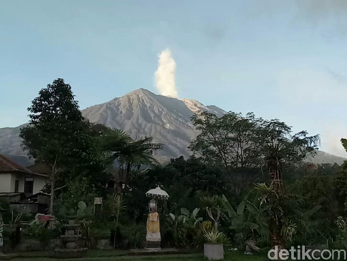 Gunung Agung, Karangasem, Bali, Kamis (5/7/2018)