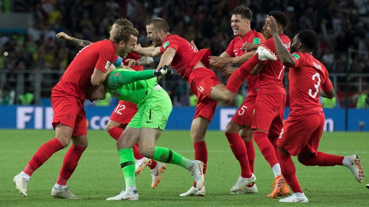 Inggris dijagokan juara Piala Dunia 2018 karena ada banyak kecocokan momen yang mendukung hal tersebut. (Foto: Clive Rose/Getty Images)