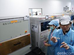 Intip Proses Pembuatan Ponsel Honor di Batam