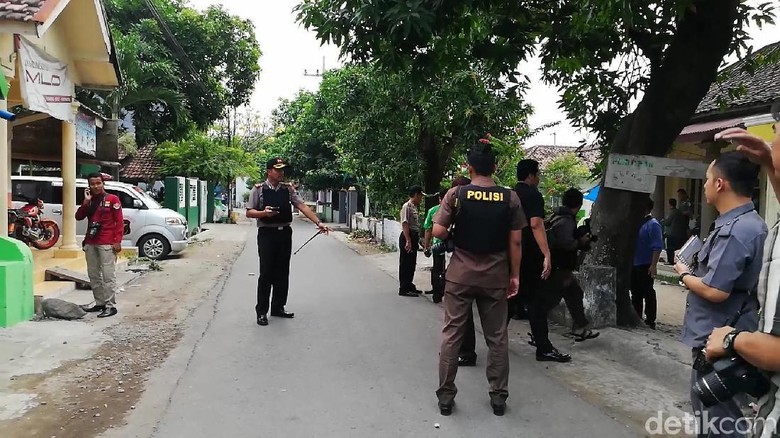 Hasil gambar untuk bom pasuruan aceh