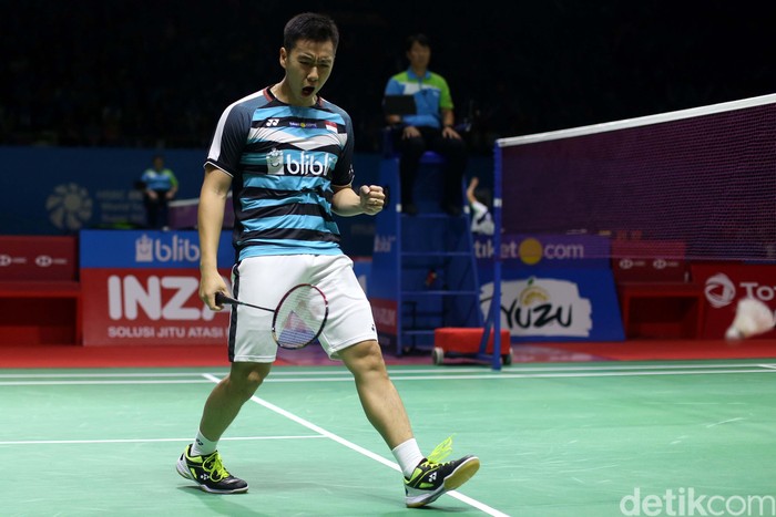 Ganda putra Indonesia Marcus F Gideon/Kevin Sanjaya Sukomuljo terus melaju di Indonesia Open 2018. Sore tadi mereka berhasil menumbangkan pasangan Malaysia.