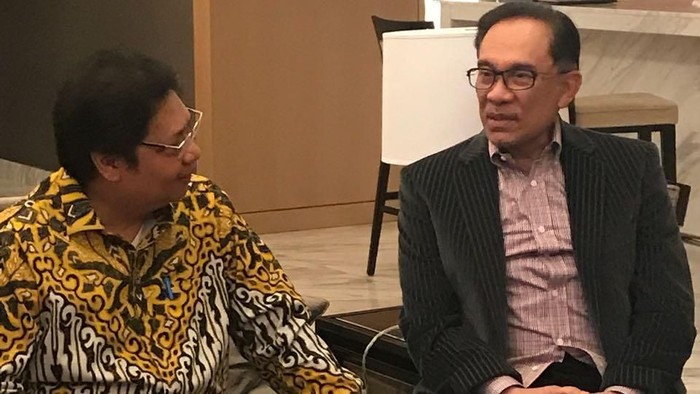 Ketum Golkar Bertemu Anwar Ibrahim, Bahas Politik RI-Malaysia