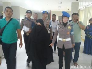 Istri Pemilik Bom yang Meledak di Pasuruan Diamankan Polisi
