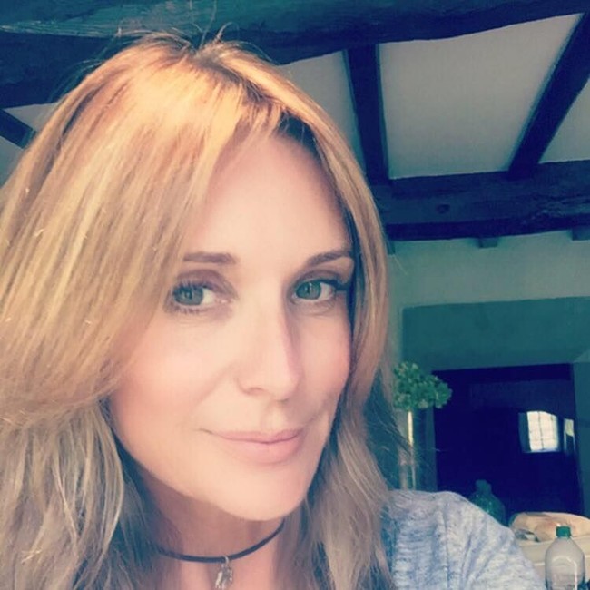 Sejumlah media menyebutkan Alison Southgate bisa jadi adalah senjata rahasia sang suami, Gareth Southgate dalam membawa Inggris melaju ke babak 16 besar Piala Dunia 2018.  Foto: Facebook Alison Southgate