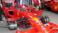 Selain itu Colmache menambahkan bahwa dalam beberapa tahun ke belakang harga mobil Ferrari Formula One meningkat secara signifikan, bahkan berkisar antara 2 sampai 5 juta euro.