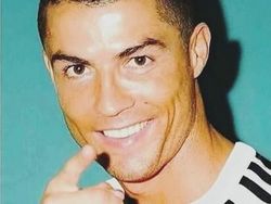 Heboh Ronaldo Berseragam Juventus di Media Sosial
