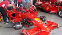 Dalam gelaran Ferrari Challenge 2018 di Sirkuit Fuji Speedway, Jepang ada jajaran mobil balap Formula One besutan Ferrari. Mobil yang terkenal dengan warna dominan merah berkelir kuning ini juga meramaikan gelaran balap di kaki Gunung Fuji.