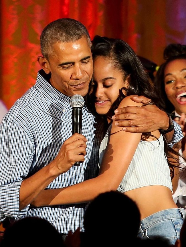 Barack juga masuk Harvard ketika kuliah dulu. Namun, Malia memilih rehat setahun dari bangku sekolah setelah lulus SMA. Ia masuk Harvard pada musim dingin di 2017.  Foto: dok. Getty Images