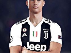 Heboh Ronaldo Berseragam Juventus di Media Sosial