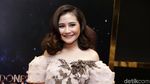 Yeay! Prilly Latuconsina yang Kembali Ceria