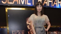 Tatjana tampil menawan dengan dress menyapu lantai. Pool/Noel/detikFoto.