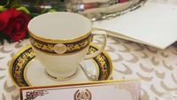 Yeo Bee Yin memperkenalkan nama jabatan barunya dengan latar secangkir teh. Aku tahu, itu (nama jabatannya) sangat panjang, katanya. Yeo Bee Yin menjabat sebagai Menteri Tenaga, Teknologi, Sains, Perubahan Iklim dan Alam Sekitar Malaysia. Foto: Instagram yeobeeyin