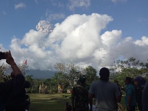 Ketua ASITA Soal Erupsi Gunung Agung: Bali Masih Aman Dikunjungi
