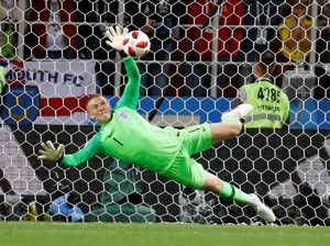 Kisah Contekan di Botol Minum Pickford Sebelum Adu Penalti Inggris