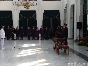 Pj Gubernur Iriawan Lantik Pj Bupati Sumedang