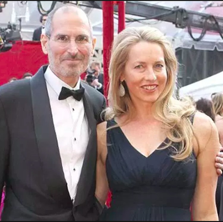 Laurenne Powell Laurenne Powell