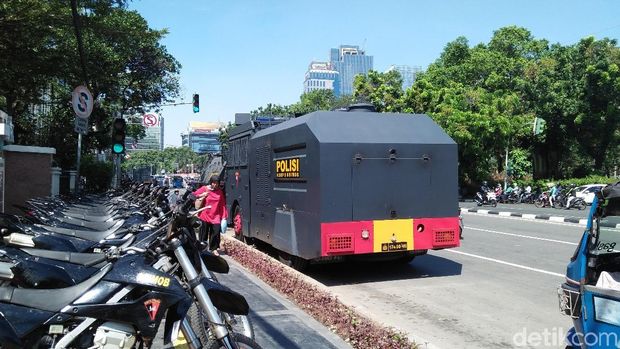 Barracuda Disiagakan di Bareskrim dan Kemendagri Jelang Aksi 67