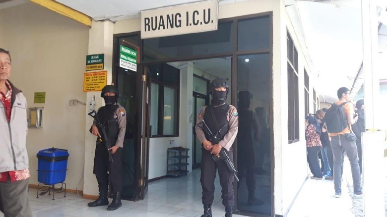 Beredar Foto Anak Pemilik Bom Pasuruan di Medsos, Polisi: Akan Kita Usut Beredar Foto Anak Pemilik Bom Pasuruan di Medsos, Polisi: Akan Kita Usut