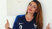 Bisa dibilang Rachel adalah suporter Benjamin Pavard yang paling setia. Dia bahkan datang langsung ke Rusia untuk memberi dukungan untuk Pavard (Instagram/Rachel Trapani)