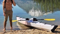 Sedangkan foto yang bikin kaum hawa gagal fokus ini tatkala dirinya liburan di Danau Webatchee di Washington. (manentelucas/Instagram)