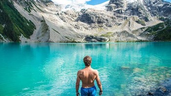 Dikutip detikINET dari NY Daily News Jumat, (6/7/2018) Scrapper-lah yang pertama jatuh, diikuti Lyakh dan Scrapper yang ikut hanyut saat mereka berusaha untuk menyelamatkan temannya itu.  (Foto: Instagram)