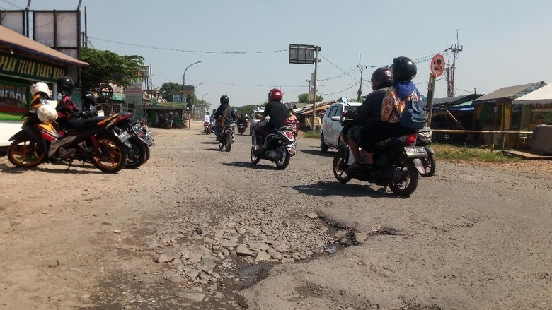 Pemkot Depok Anggarkan Rp 1,5 M untuk Perbaikan Jalan Gas Alam Pemkot Depok Anggarkan Rp 1,5 M untuk Perbaikan Jalan Gas Alam