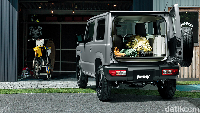 Suzuki juga mengklaim Jimny memiliki kabin lebih luas cukup untuk menaruh koper. Foto: Suzuki