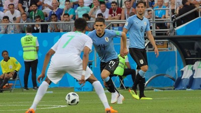 Liburan Cinta Keluarga ala Lucas Torreira, Bintang Sepakbola Uruguay