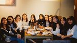 Modis dan Keren, Ini Pose Febby Blink Saat Ngopi Cantik