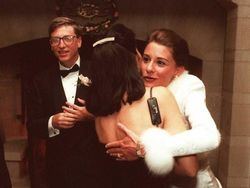 Masa Muda Wanita yang Bikin Bill Gates Mabuk Kepayang