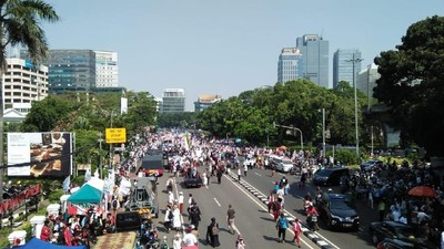 Potret Massa 67 Gelar Aksi di Depan Bareskrim