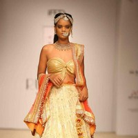 Mereka bilang padaku bahwa semua model bisa dipakai untuk prostitusi. Aku tidak akan bisa jadi model kecuali bisa memuaskan klien. Berkulit gelap saja sudah membunuh kesempatanku (jadi model), kata Renee. Foto: Instagram/@badgalrene