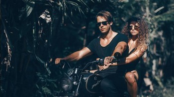 Sang pacar yang diketahui bernama Megan Scraper dan dikenal di Instagram dengan akun @mindy juga ikut tewas. (Foto: Instagram)