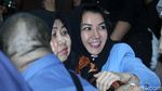 Ekspresi Bupati Rita Jelang Sidang Vonis