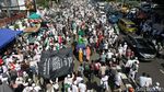 Foto: Massa Aksi 67 Bergerak Menuju Bareskrim