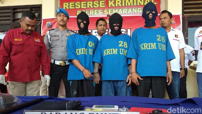3 Perampok Emas di Semarang Dibekuk, 3 Orang Masih Buron 3 Perampok Emas di Semarang Dibekuk, 3 Orang Masih Buron