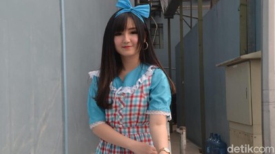 Billa lebih Mirip Barbie atau Orang Korea?